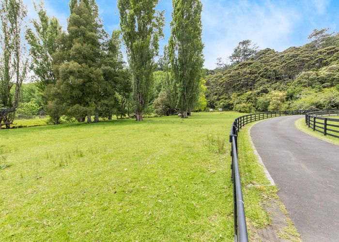 at 115 Te Henga Road, Henderson