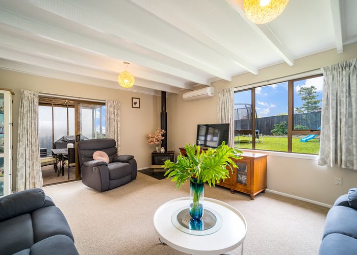  at 1/7 Howe Street, Howick, Auckland