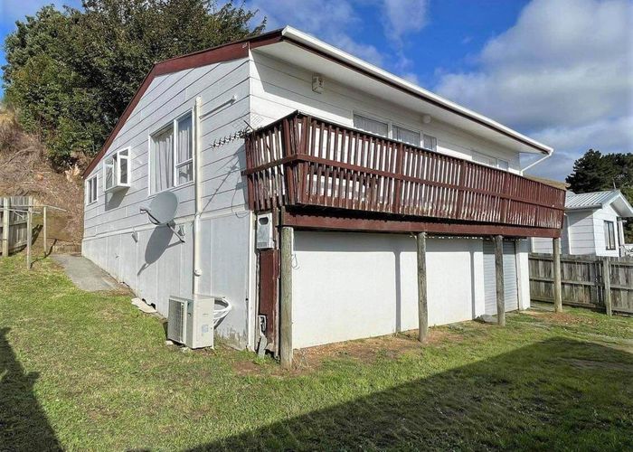  at 94 Arahura Crescent, Waitangirua, Porirua