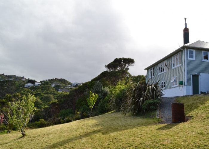  at 2 Fleet Grove, Korokoro, Lower Hutt