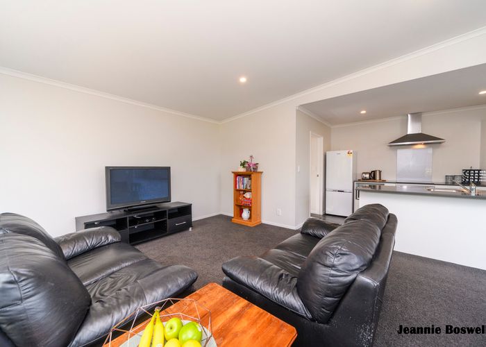  at 52 Exeter Crescent, Takaro, Palmerston North