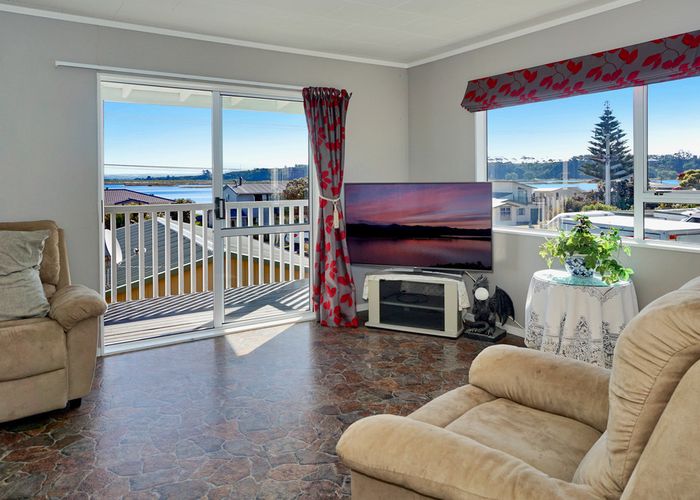  at 645 Pukehina Parade, Te Puke