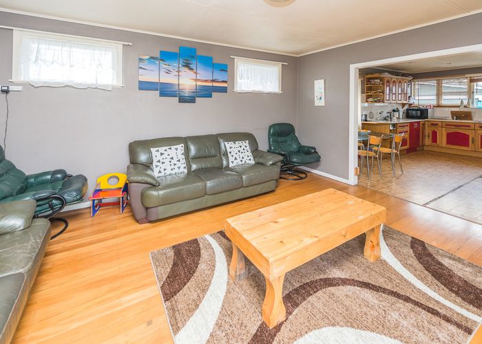  at 4 Delhi Avenue, Aramoho, Whanganui