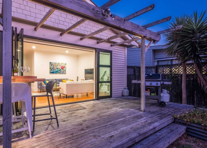  at 61 Ellesmere Avenue, Miramar, Wellington