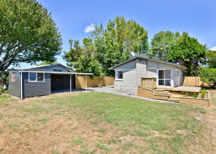  at 46 Joanna Place, Deanwell, Hamilton