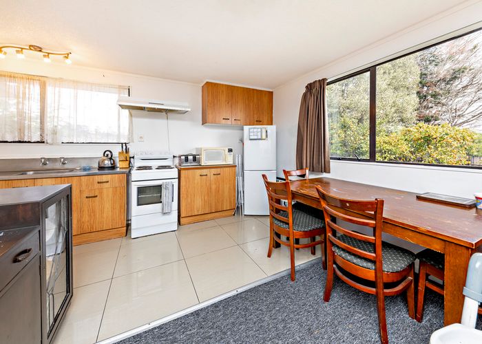  at 2/5 Inca Place, Red Hill, Papakura