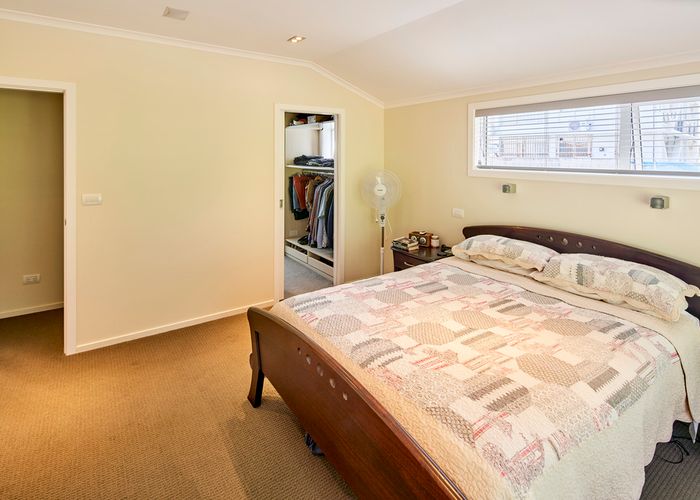  at 12 Glenmore Street, Thorndon, Wellington
