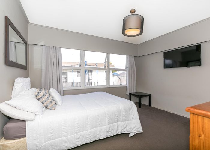  at 16 Lethborg Street, Dinsdale, Hamilton