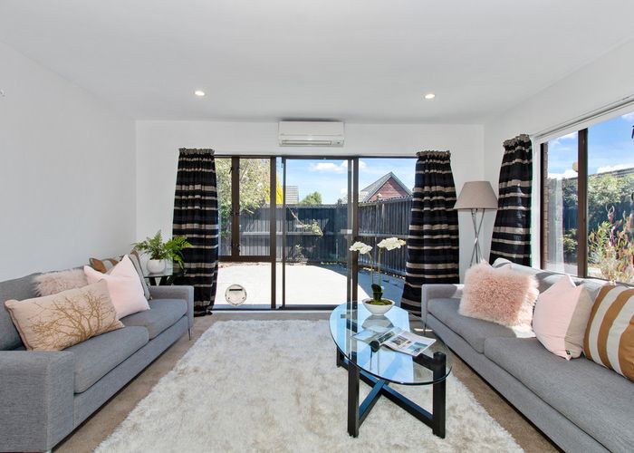  at 9/415 Mairehau Road, Parklands, Christchurch