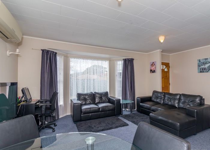  at 20B Denver Grove, Totara Park, Upper Hutt