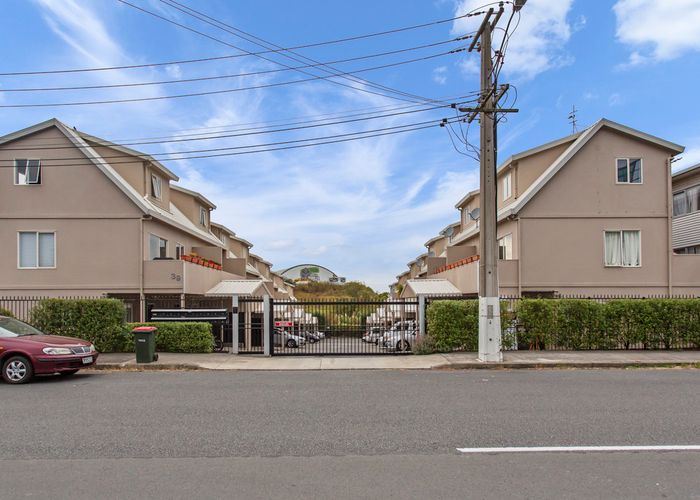  at 17/39 Onehunga Mall, Onehunga, Auckland