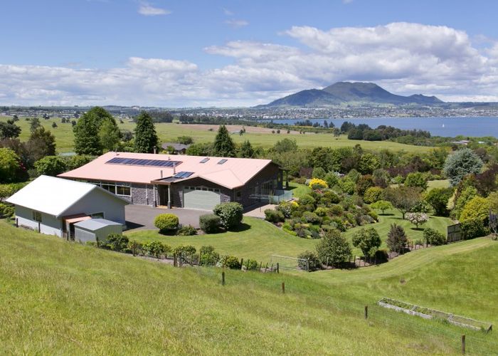  at 35 Te Moenga Park, Acacia Bay, Taupo