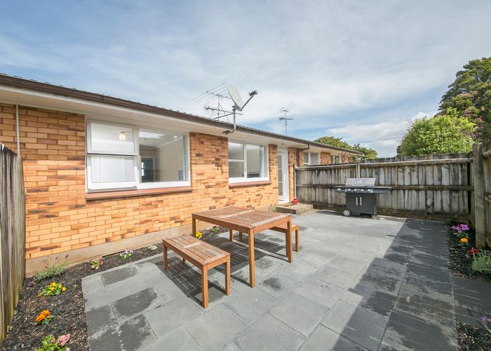  at 2/41 Spring Street, Onehunga, Auckland