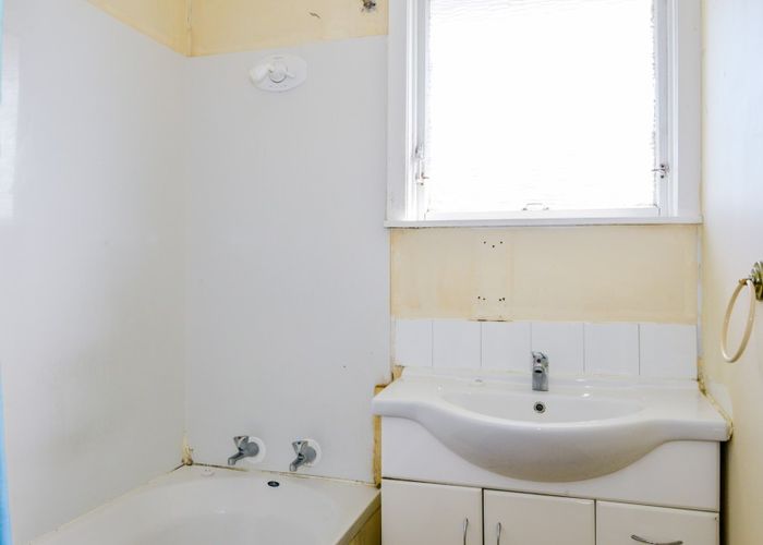  at 2 Montrose Street, Flaxmere, Hastings