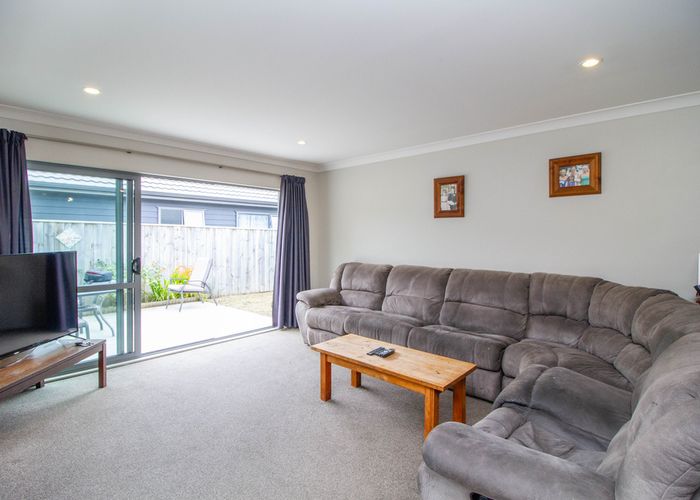  at 9 Poppy Watts Grove, Stokes Valley, Lower Hutt