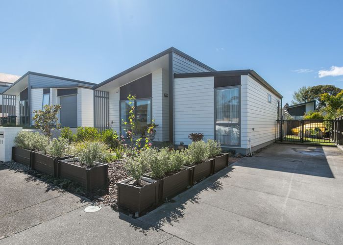  at 3B Torrington Crescent, Glen Innes, Auckland