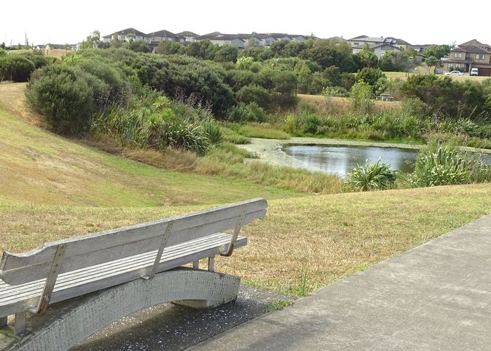  at 28 Salford Crescent, Flat Bush, Auckland