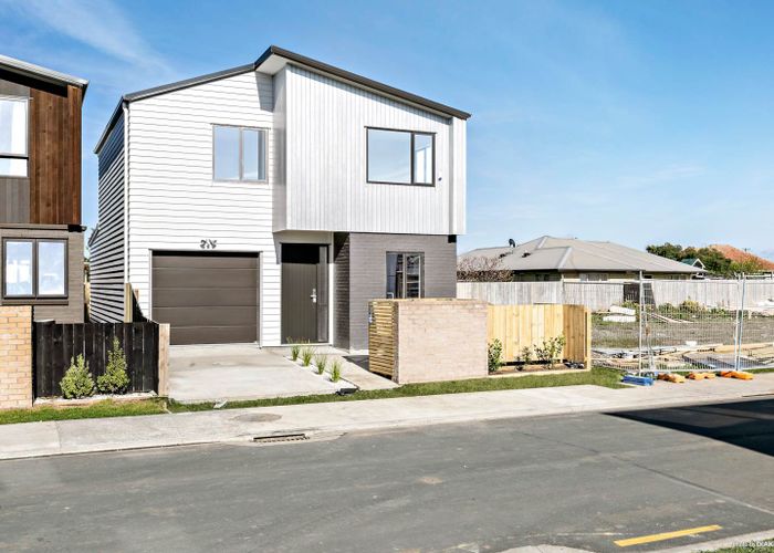  at 40 Te Aparangi Road, Papakura, Papakura