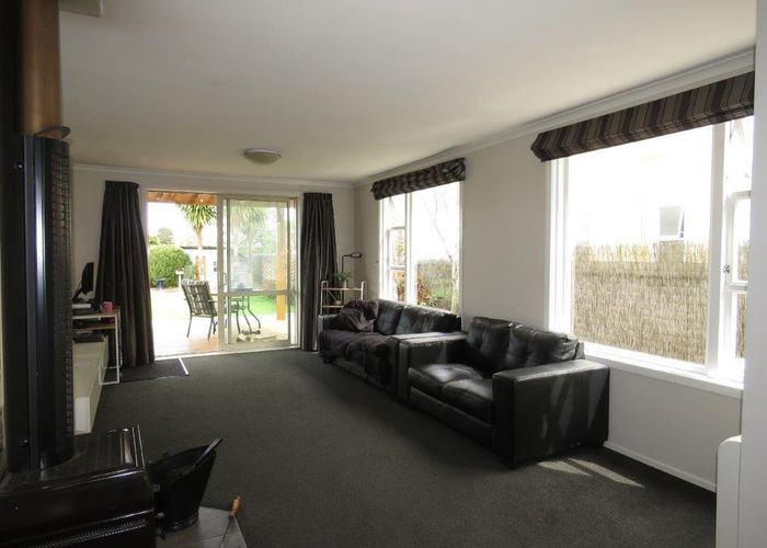  at 16 Stuart Street, Hawthorndale, Invercargill