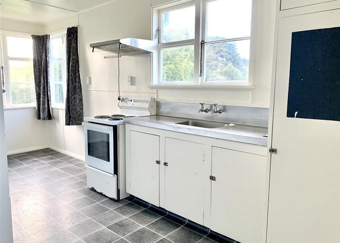  at 8 Ajax Street, Stratford