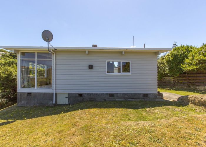  at 9 Pekanga Road, Normandale, Lower Hutt