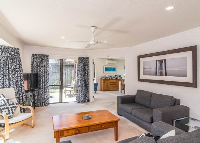  at 21 Hadleigh Court, Paraparaumu