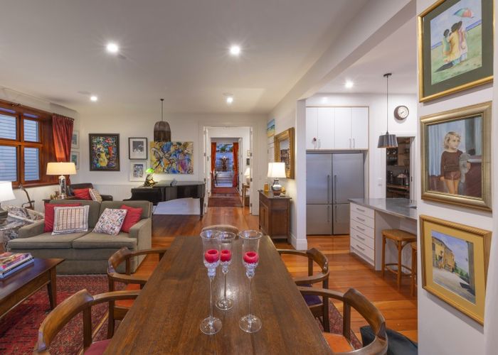  at 19 Lower North Terrace, Kelburn, Wellington