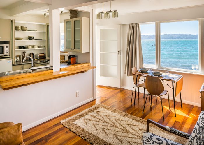 at 626 Marine Drive, Days Bay, Lower Hutt