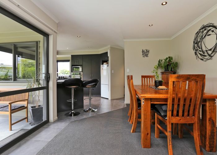  at 1/434 Southland Place, Raureka, Hastings