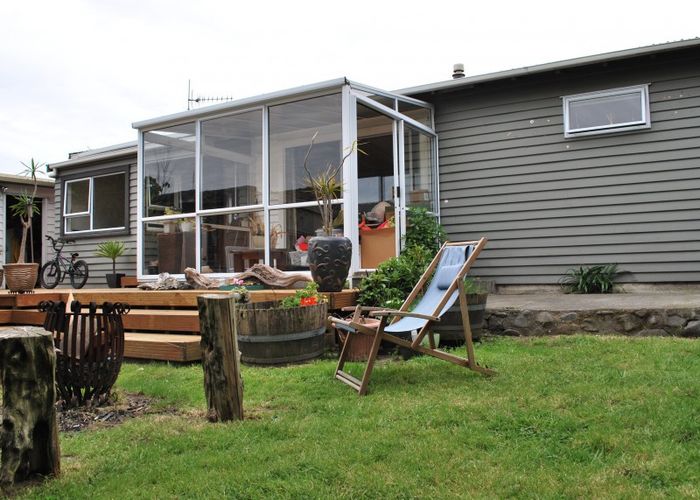  at 4 Moana Road, Paraparaumu