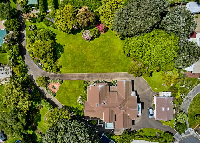  at 27 Military Road, Boulcott, Lower Hutt