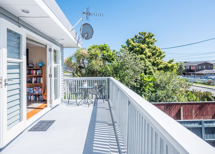  at 12 Vaucluse Avenue, Paraparaumu Beach, Paraparaumu