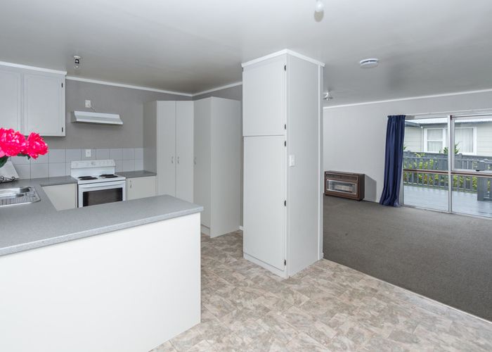 at 3 Silverdale Road, Silverdale, Hamilton