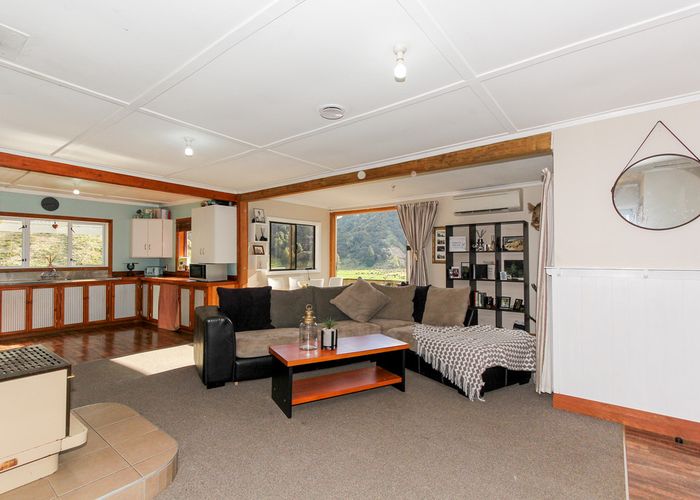 Free property data for 65 Mangahia Road, URUTI, URENUI homes.co.nz