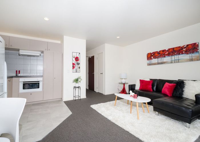  at 3D/3 Keystone Avenue, Three Kings, Auckland