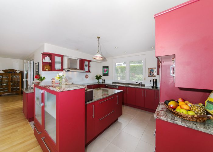  at 32 Red Hills Road, Massey, Auckland