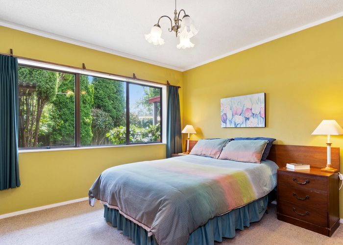  at 182 Windermere Drive, Poike, Tauranga