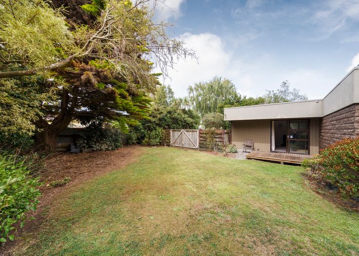  at 32 Humphries Place, Awapuni, Palmerston North