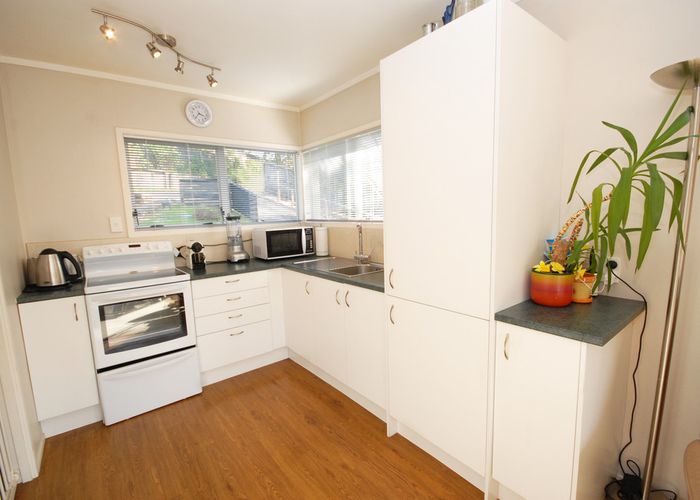 at 1/19 Capilano Place, Glenfield, Auckland