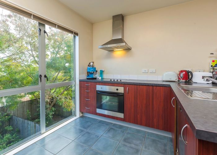  at 8/852 Mount Eden Road, Three Kings, Auckland