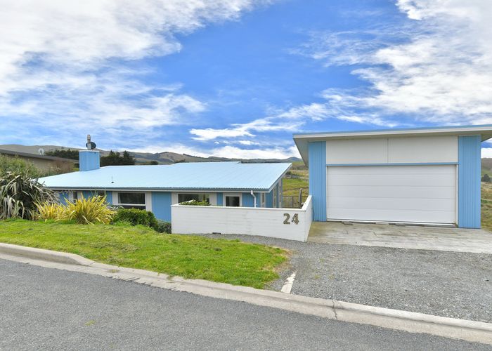  at 24 Hall Street, Motunau, Greta Valley