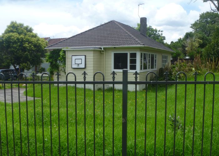  at 688 New North Road, Mount Albert, Auckland