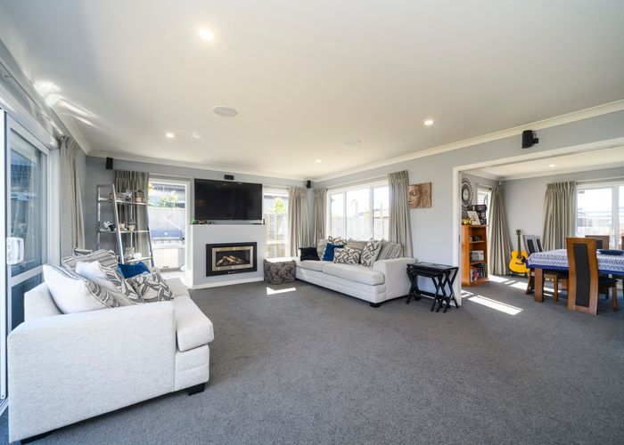 at 126 Johnstone Drive, Fitzherbert, Palmerston North