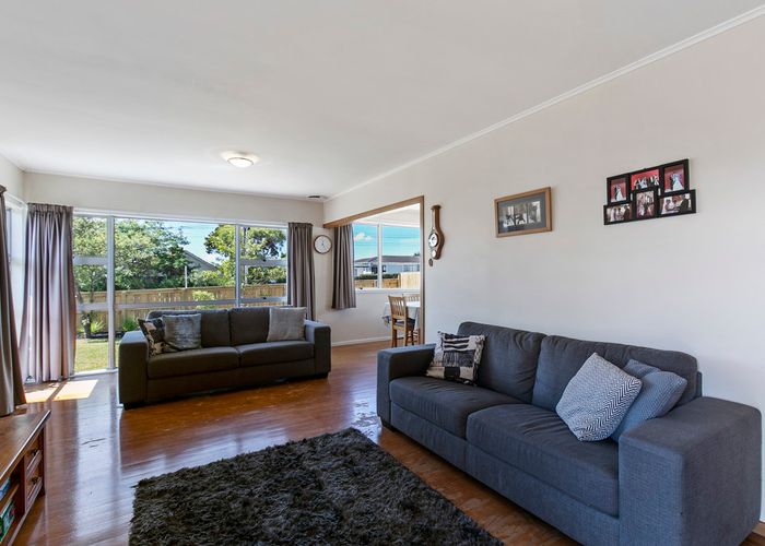  at 20 Tramway Road, Beach Haven, Auckland