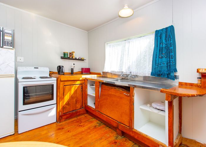  at 25 Cross Street, Raglan