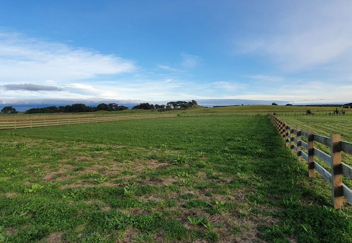  at 10 Roma Way, Waitarere Beach, Levin