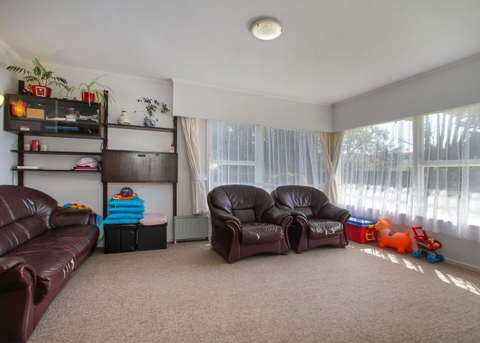  at 1/10 Nea Place, Hillcrest, Auckland