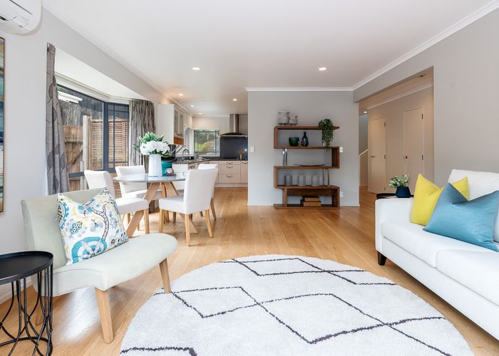  at 2/35 Clovelly Road, Bucklands Beach, Auckland