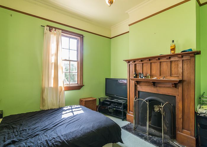 Free property data for 17 Poplar Grove, Thorndon, Wellington homes.co.nz