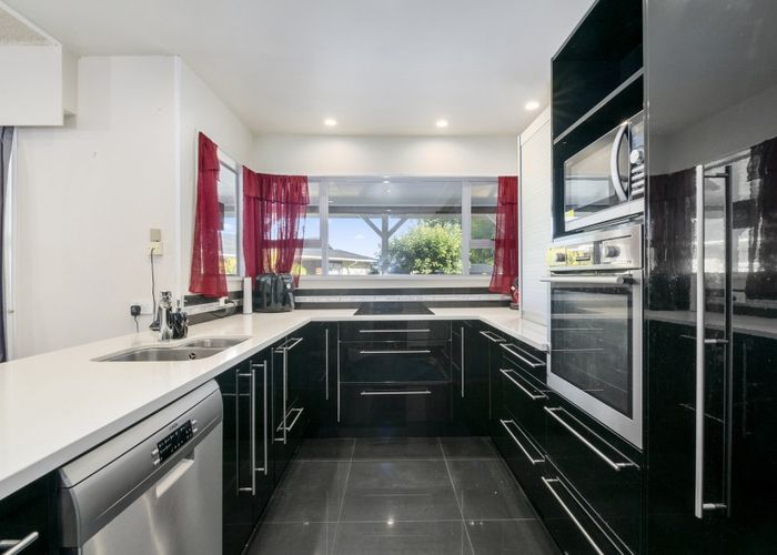  at 19 Terry Crescent, Milson, Palmerston North